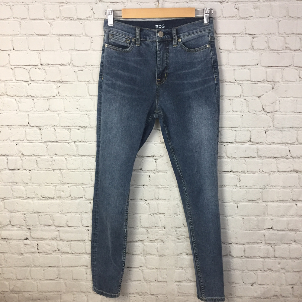 BDG Urban Outfitters | High Rise Twig Ankle Jeans